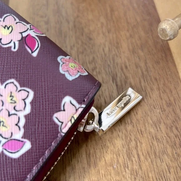 KATE SPADE l Tinsel Wallet Limited Edition Zip Around  Floral Glitter Deep Berry - Picture 9 of 11